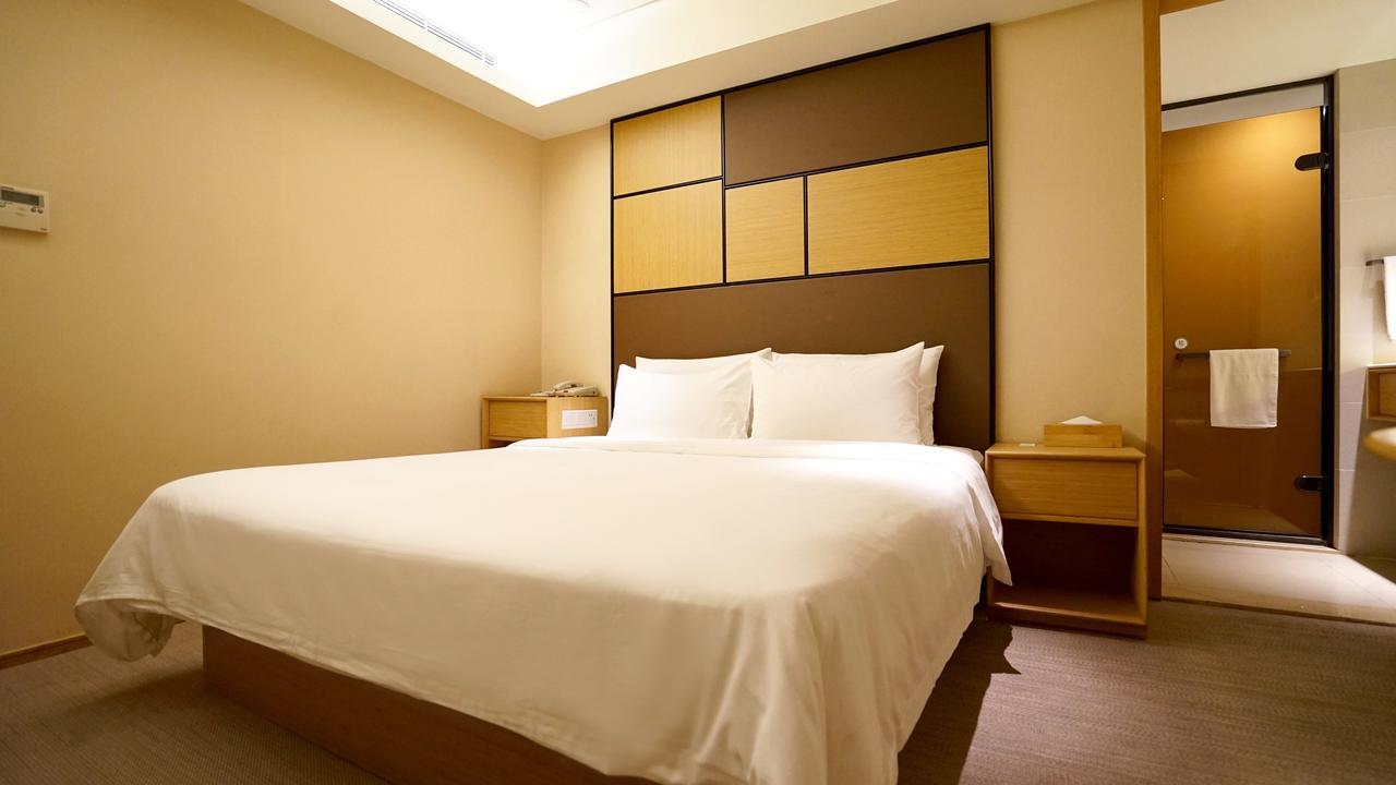 Ji Hotel Shanghai Bund East Nanjing Road Pedestrian Street Экстерьер фото